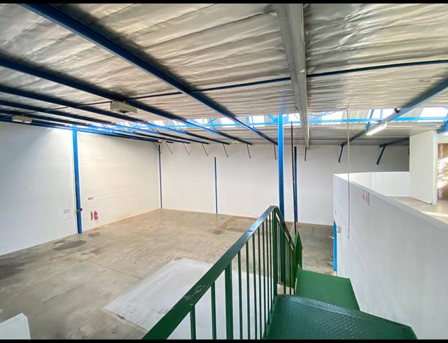341M² WAREHOUSE TO LET IN STRIJDOMPARK